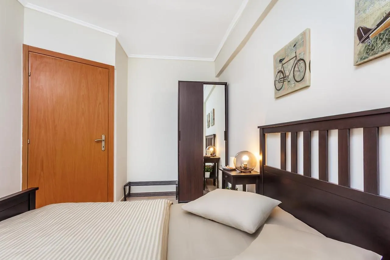 Nikopolis Bus Corner Apartment Thessaloniki