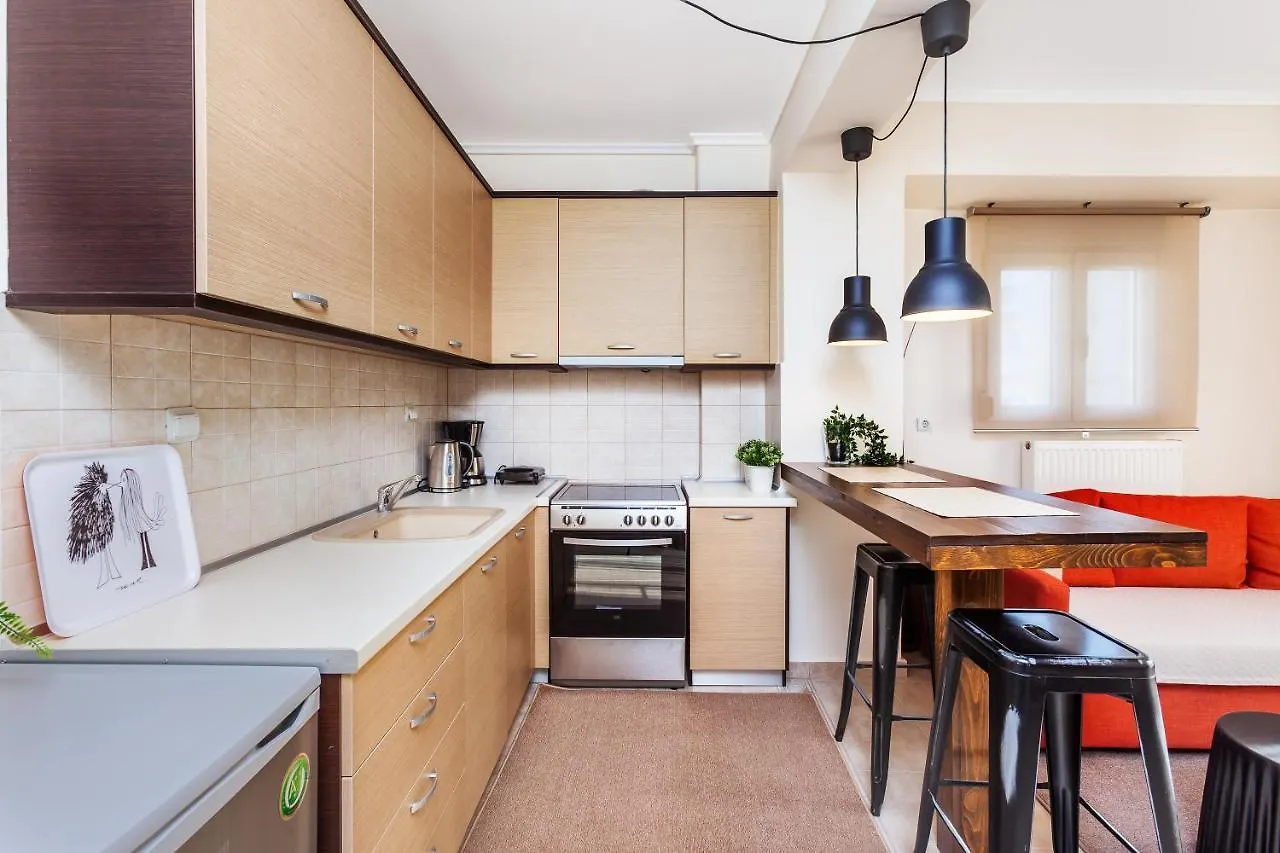 Nikopolis Bus Corner Apartment Thessaloniki
