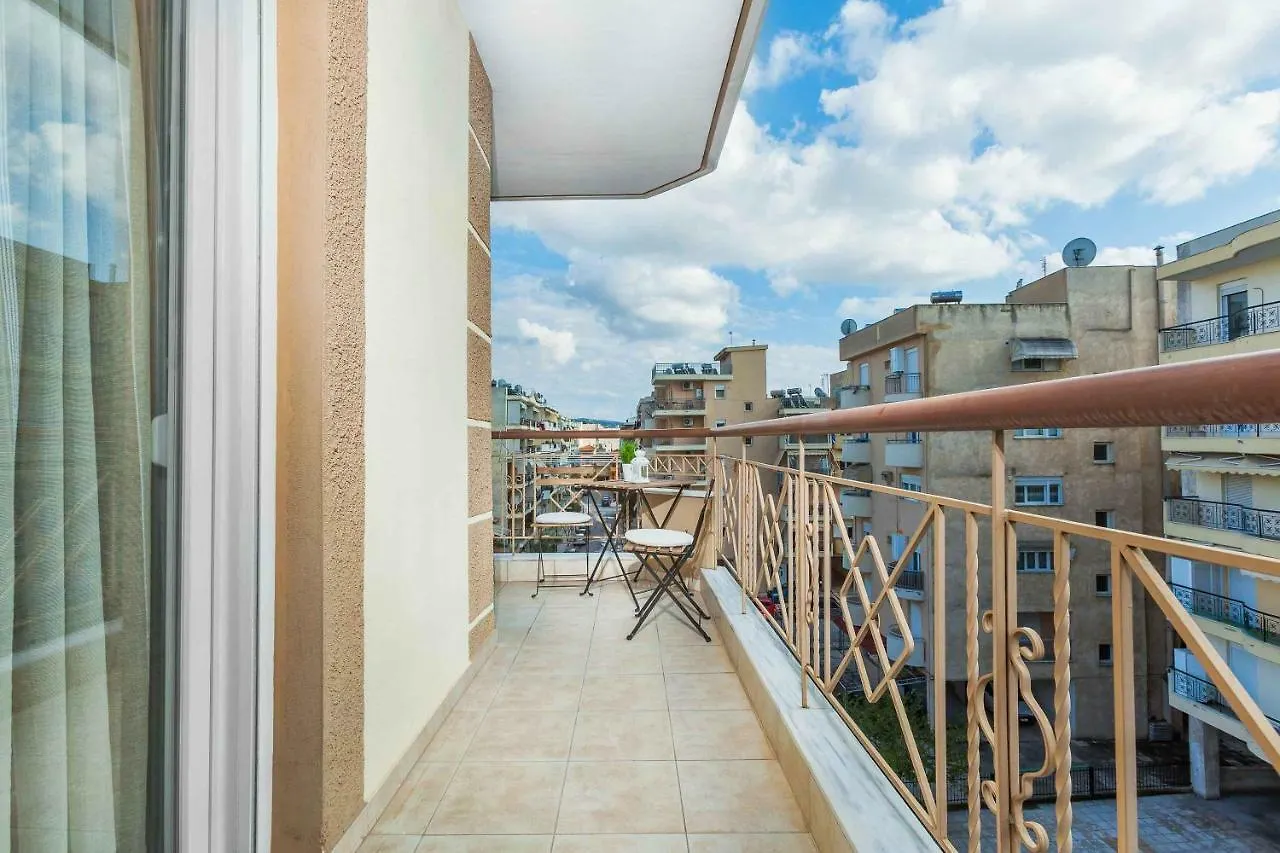 Nikopolis Bus Corner Apartment Thessaloniki