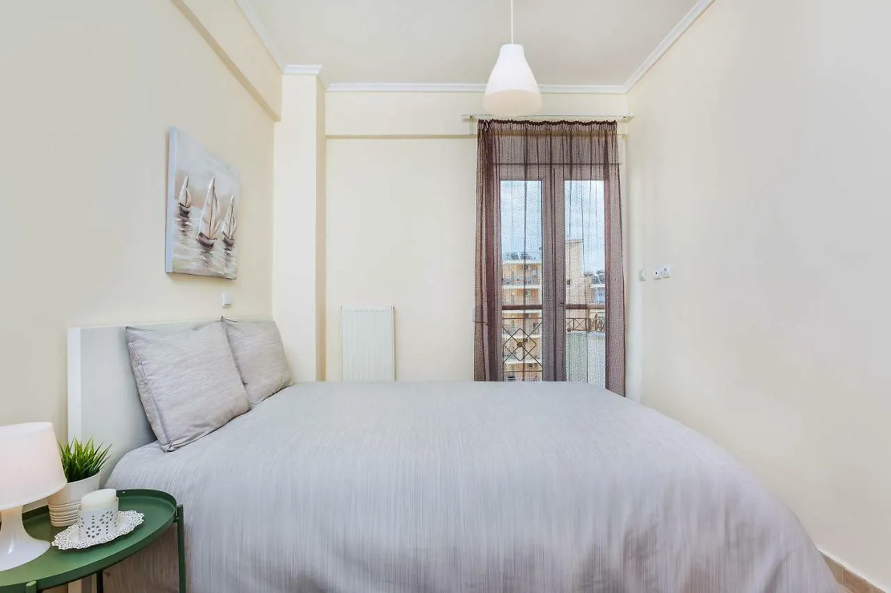 Nikopolis Bus Corner Apartment Thessaloniki